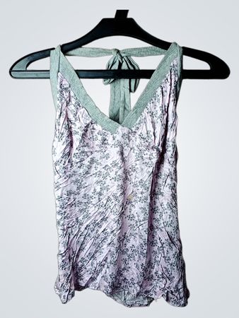 Pinkes Blumenshirt mit grauem Besatz