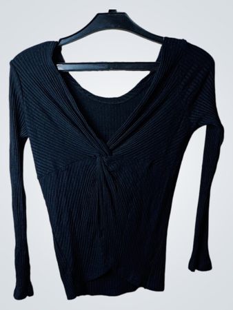 Schwarz geripptes Twist-Front Langarmoberteil