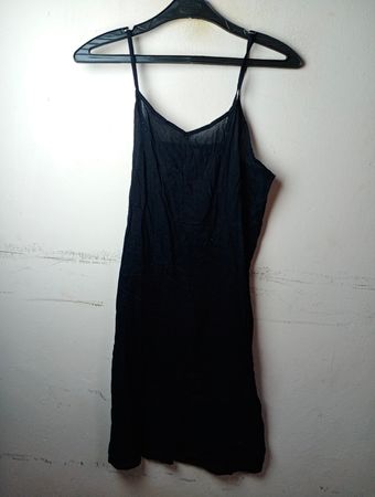 Schwarzes Camisole-Kleid