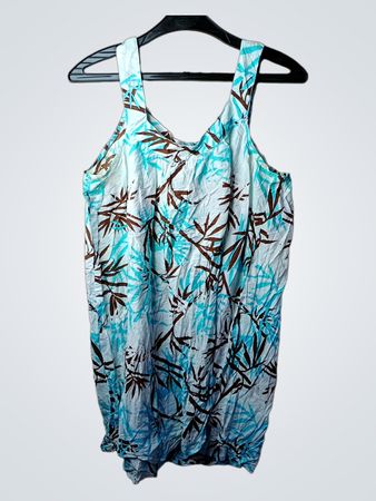 Blaues und braunes Blattdruckkleid