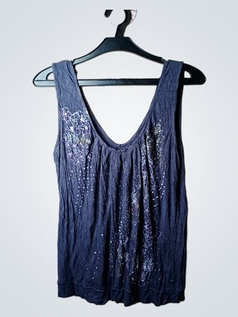Blaues ärmelloses Tanktop mit floralem Design