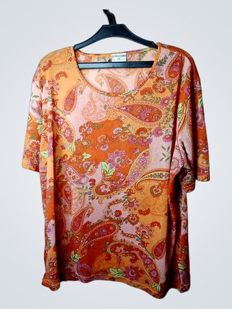 BIAGGINI Damen T-Shirt mit orangefarbenem Paisley-Muster