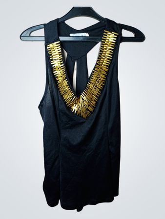 Schwarzes Tanktop mit goldener Verzierungen