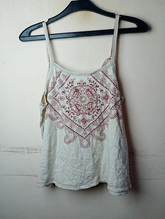CKH Cream Tanktop mit rotem Muster