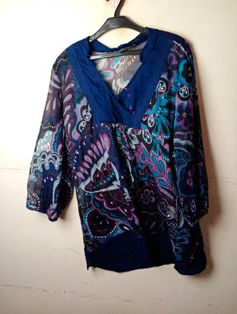 5vs Business-Damen-T-Shirt mit Muster und V-Ausschnitt Größe 48