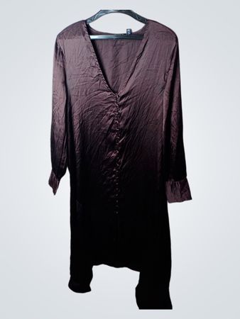 Vero Moda Satin-Midikleid