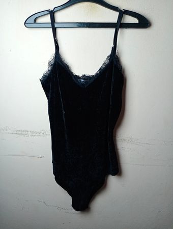 Schwarz Samt Spitze Besatz Body
