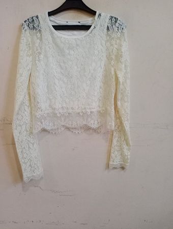 MANGO White Lace Cropped Top