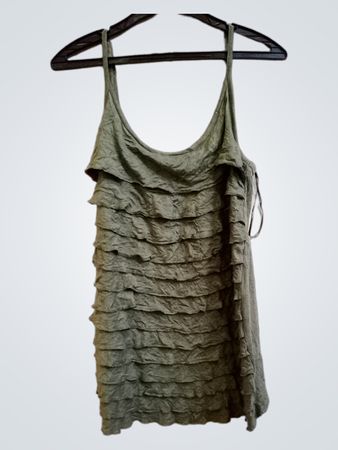 Grünes Rüschentanktop