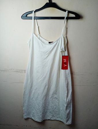 Yest Weißes Slip-Kleid