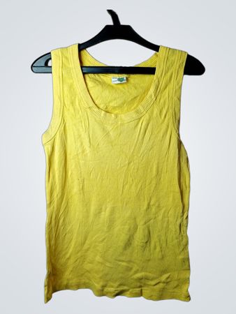Gelbes Rippenstrick-Top