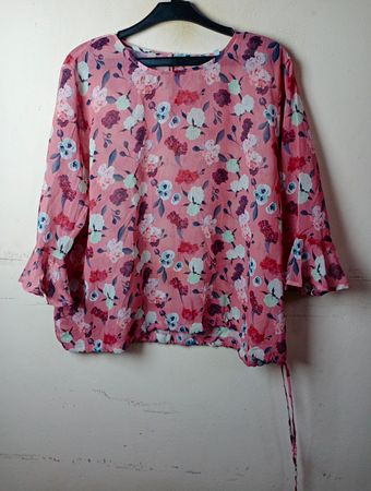 DAYS LIKE THIS Pink Floral Glockenärmel-Bluse