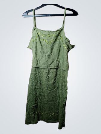 NEUE SENSATION Grünes Kleid