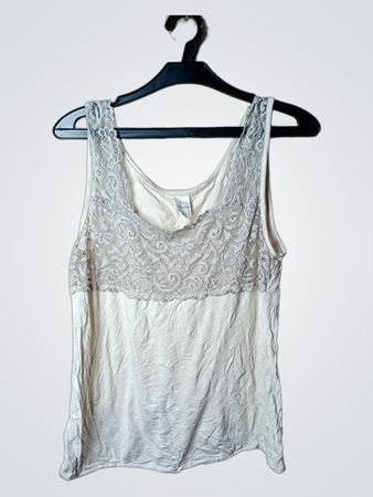 Spitzenbesetztes Träger-Top in Creme