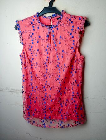 ORSAY Damen Top ärmellos mit rosa Blumenstickerei