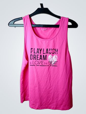 Rosa Tanktop mit Grafik "PLAY LAUGH DREAM & LOVE THE BEAT