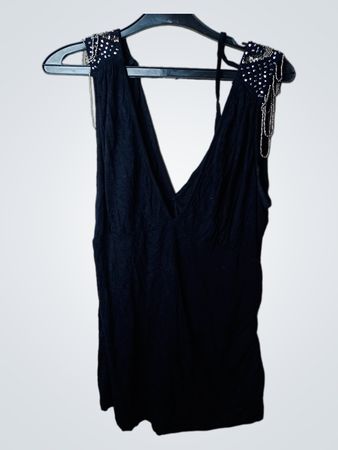 Madonna schwarzes Viskosemisch-Top mit verzierten Schultern