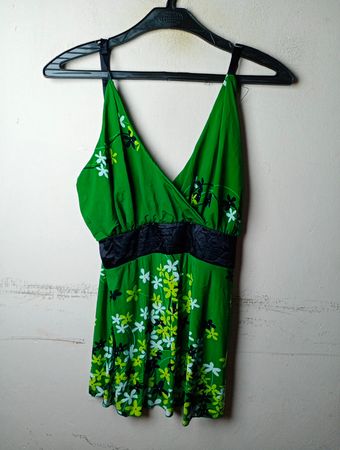 Robe verte à imprimé floral