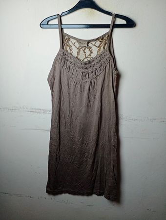 Braunes Camisole mit Spitzeneinsatz