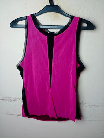 Private-Label-Kollektion Pink und schwarzes Mesh-Tanktop