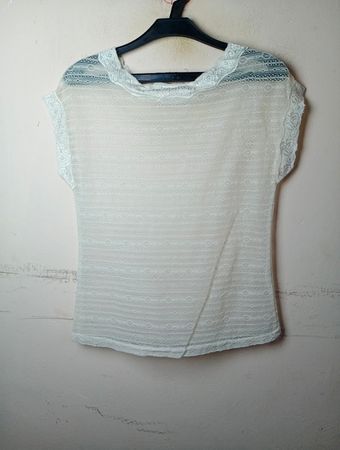 Weißes Spitzentop
