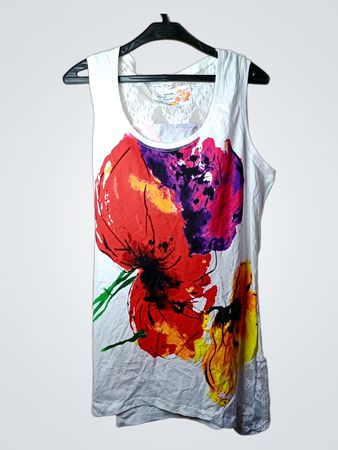 Weißes Tanktop mit Blumenmuster und Spitzenbesatz