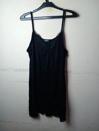 Muse Camisole mit schwarzer Spitzenborte