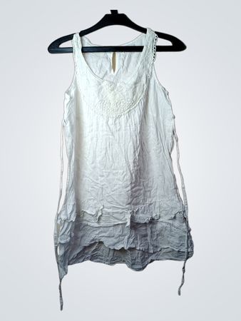 Aniston Weißes Ärmelloses Kleid mit Rüschen