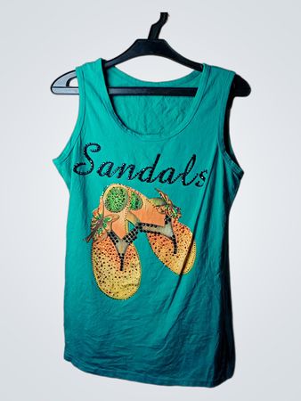 Teal-Trägershirt mit „Sandals“-Grafik