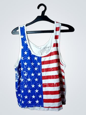 FIFTH SUN American Flag Tank Top