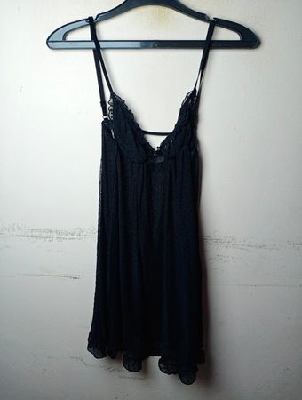 Oysho Schwarz mit Spitzenbesatz Slip