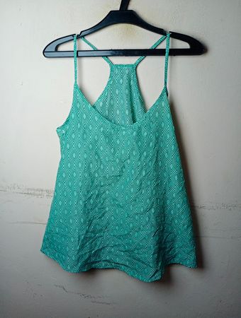 Türkisfarbenes Racerback-Top mit Diamantmuster