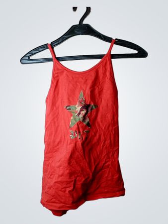Vulture rotes Tanktop mit Sterngrafik