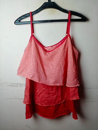 Elle gestufte Camisole