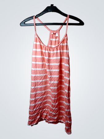 Korallenfarbiges und weiß gestreiftes Tanktop