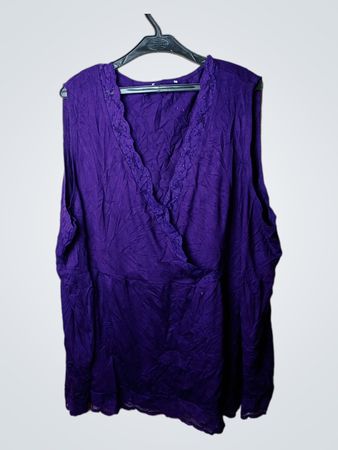 Lila ärmelloses Wickeloberteil