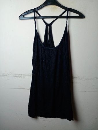 Schwarzes Tanktop