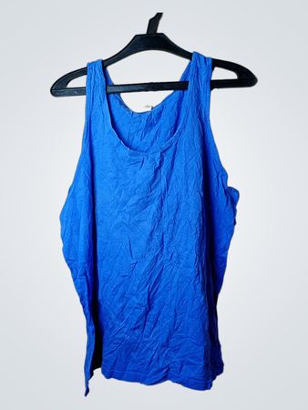 Blaues Tanktop