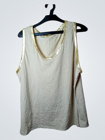 Tanktop mit goldener Verzierung
