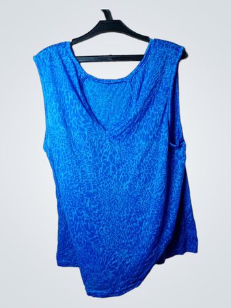 Blaues ärmelloses V-Ausschnitt-Oberteil mit Animalprint