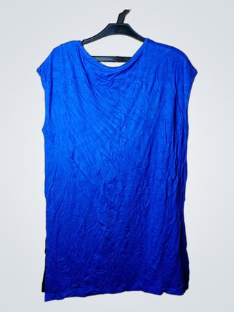 MADELEINE Blaues ärmelloses Top