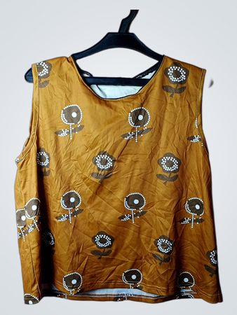 Braunes ärmelloses Top mit Blumenmuster