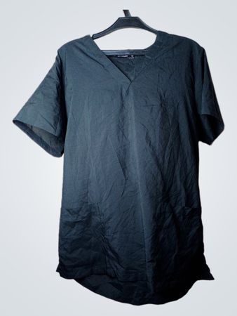 NiaaHinn Schwarze V-Ausschnitt-Tunikaoberteil