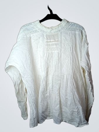 LINDEX Bluse mit weißen Spitzen-Details