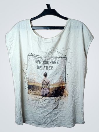 MARIE PHILIPPE "SAVE COURAGE BE FREE" Grafik-T-Shirt