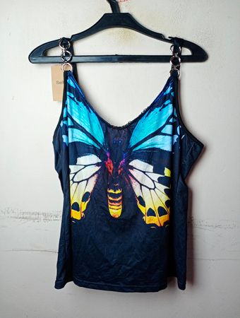Schwarzes Tanktop mit Schmetterlingsgrafik