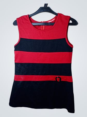 a punto. rot-schwarz gestreiftes ärmelloses Kleid