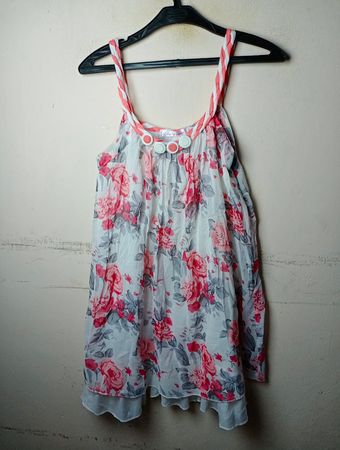Sen Freenee Floral Print Tank Top with Decorative Buttons