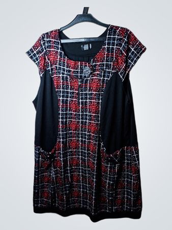 Aven Plaid Kleid mit schwarzen Einsätzen