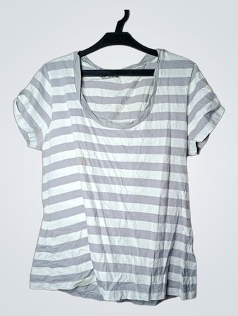 Urbane gestreiftes T-Shirt